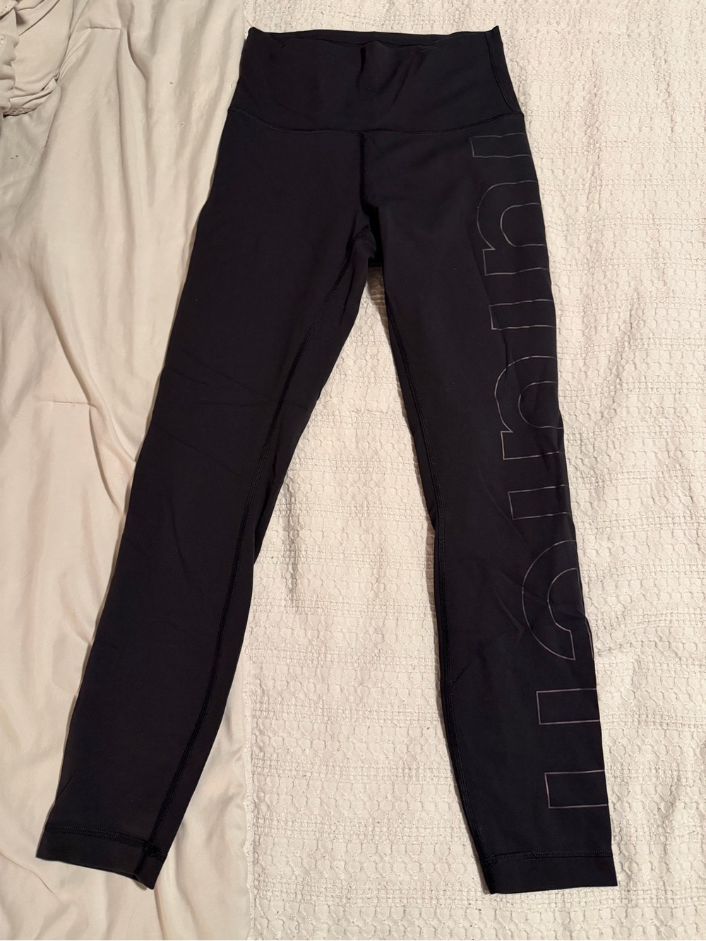 Lululemon Wunder Train Leggings with Side Logo